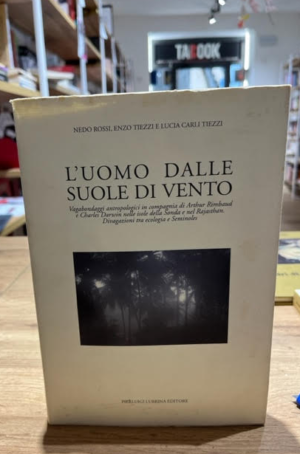 L'UOMO DALLE SUOLE DI VENTO